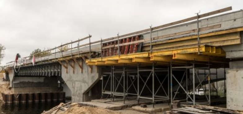 Oddanie mostu w Bernardynce przesunięte. Przerwano odbiór robót 