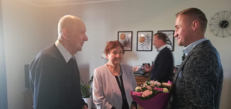 „Niedościgniony wzór dla młodych pokoleń”. Są razem 65 lat