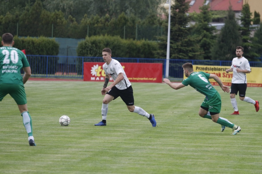 Porażka Sokoła w półfinale wojewódzkiego PP z KKS-em Kalisz. Rywale wygrali w Kleczewie 2:0 (0:0)