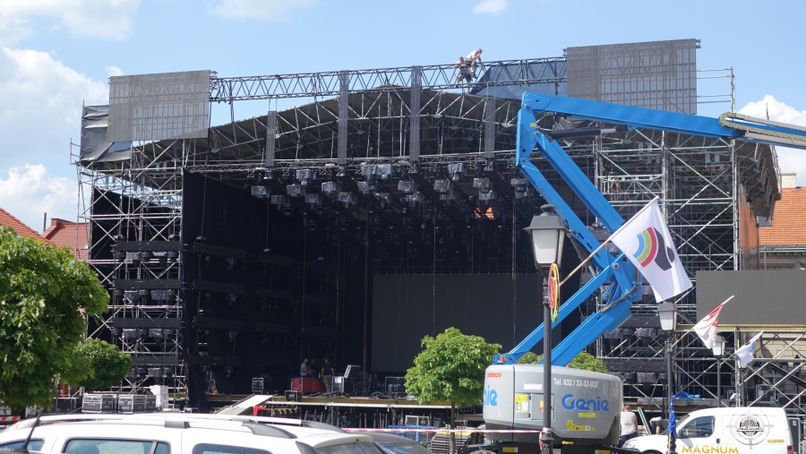 Jutro koncert galowy festiwalu. Już dziś plac Wolności zamknięty jest dla ruchu 