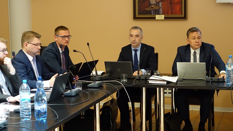 Temat podwyżki za śmieci przesunięty w czasie. Radni zajmą się nim za miesiąc 