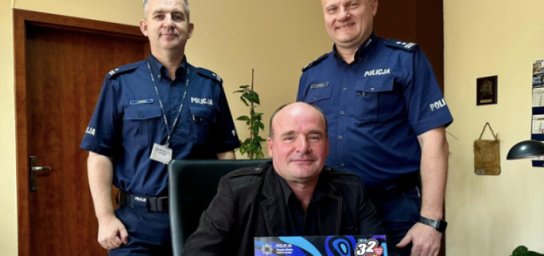 Wylicytował godzinę pracy z komendantem policji