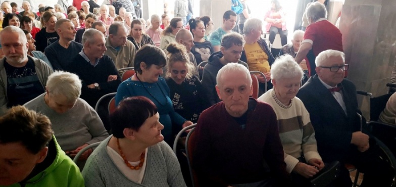 Serenada i Pchła Szachrajka w skęczniewskim DPS