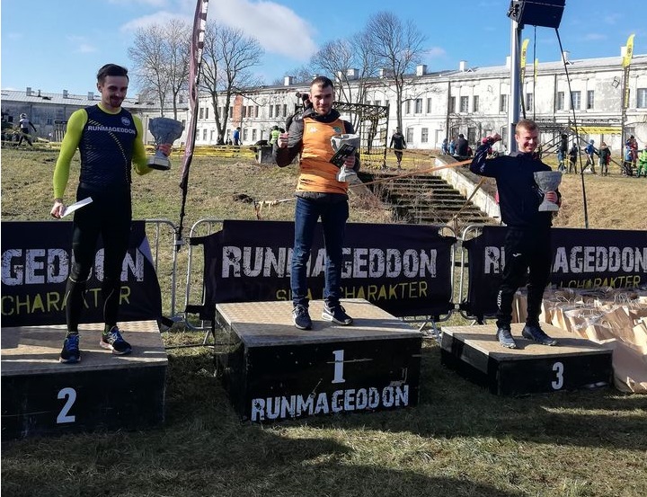 Dwa razy na podium w jeden weekend. Maciej Serafiński pierwszy i trzeci w Runmageddonie