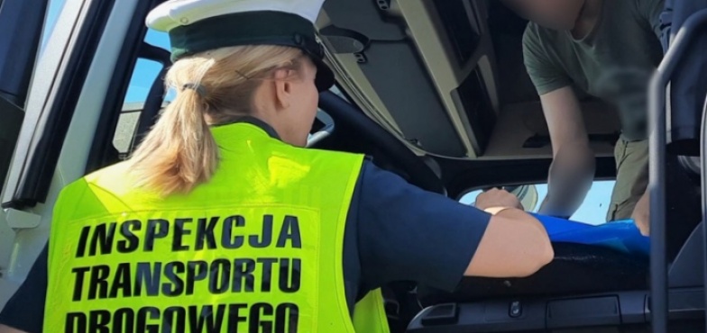 Tytoń i markowa odzież jechały do Rosji mimo zakazów