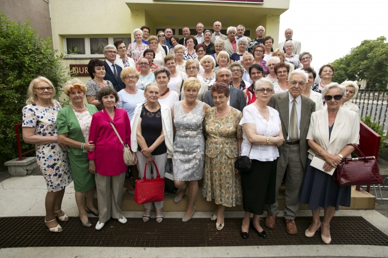 Po 50 latach powrócili do szkolnych ław. Absolwenci Liceum Pedagogicznego zorganizowali zjazd