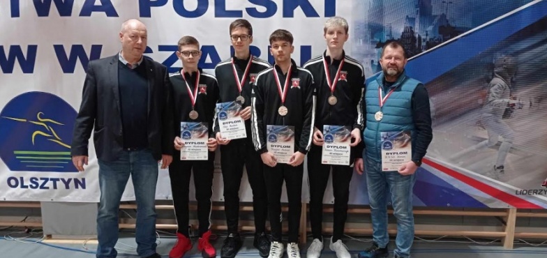 Konińscy szermierze z brązowym medalem