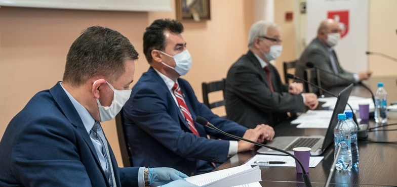 Sesja Rady Miasta Konina odbędzie się zdalnie. Radni zagłosują w swoich domach 