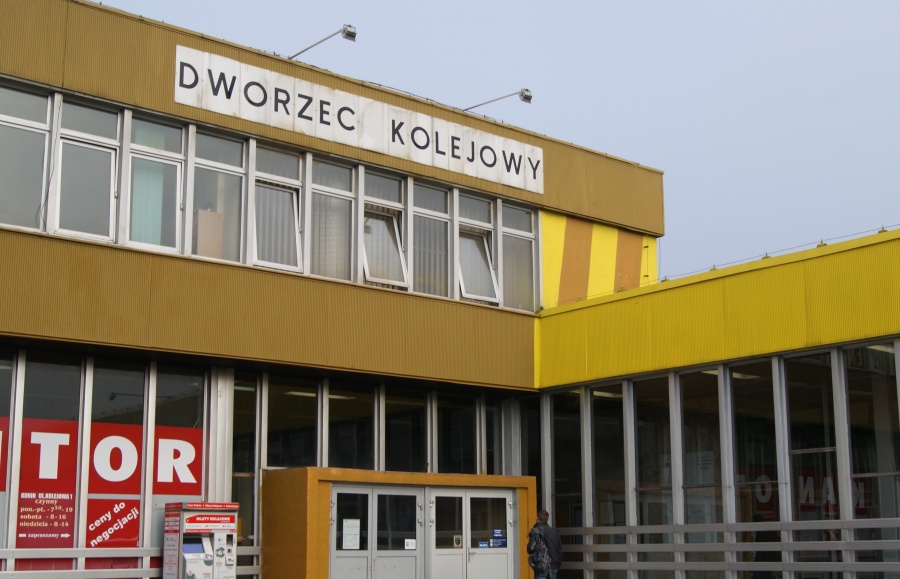 Spektakl w budynku dworca kolejowego. W jaki sposób można zdobyć wejściówki?