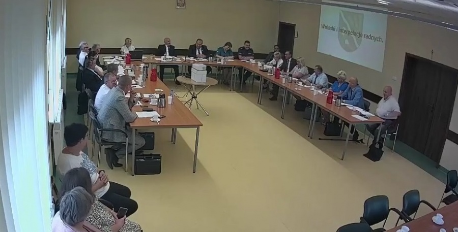 „Gospodarstwa domowe się nam cudownie rozmnożyły”. Zmieniła się interpretacja przepisów o dodatku węglowym