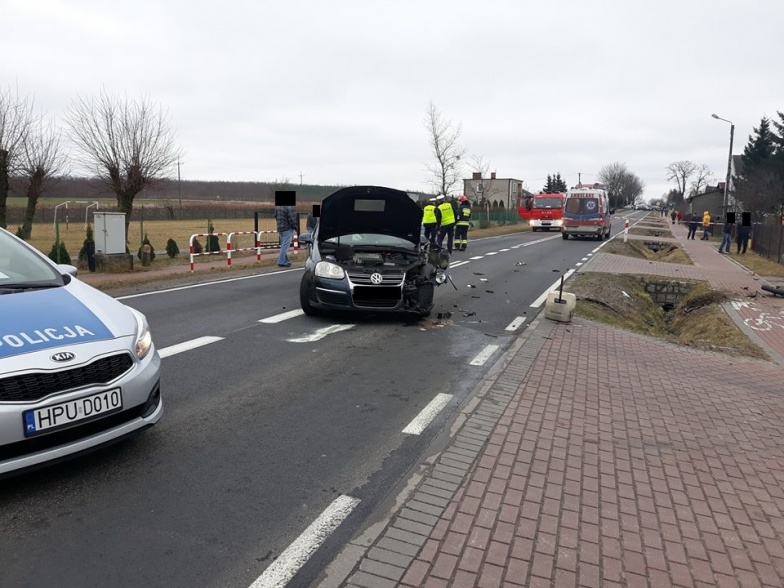 Samochód zderzył się z motocyklem. Wypadek w Bilczewie