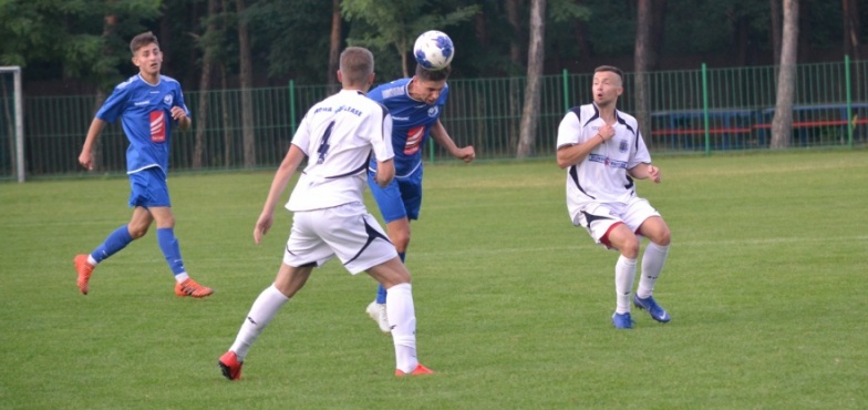 Zagrały dwie jedenastki. Górnik wygrał z MKS-em Kutno 2:0 (1:0)
