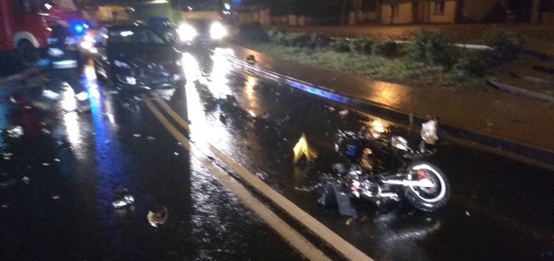 Wypadek w Brdowie. Samochód zderzył się z motorowerem  