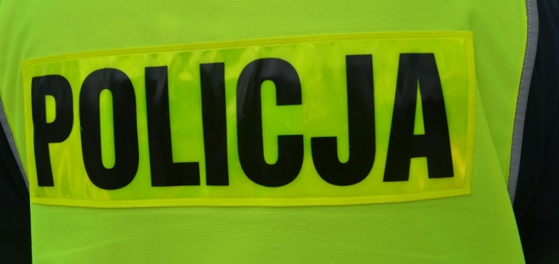Tragedia w Kramsku. Nie żyje 8-latek, matka z niemowlęciem w szpitalu