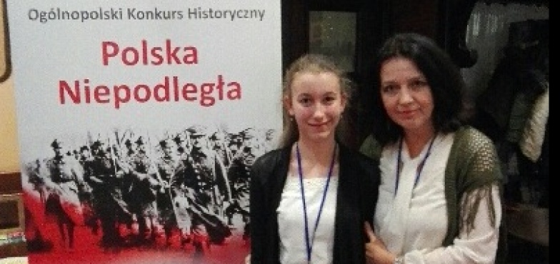 Uczennica Szkoły Podstawowej w Wysokiem w gronie dziesięciu finalistów ogólnopolskiego konkursu „Polska Niepodległa”. Wystartowało aż tysiąc uczestników!