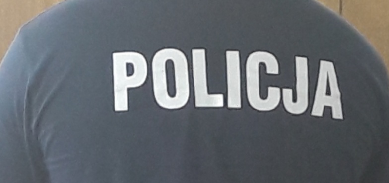 Policjanci zapobiegli tragedii. SMS-em poinformował, że popełni samobójstwo