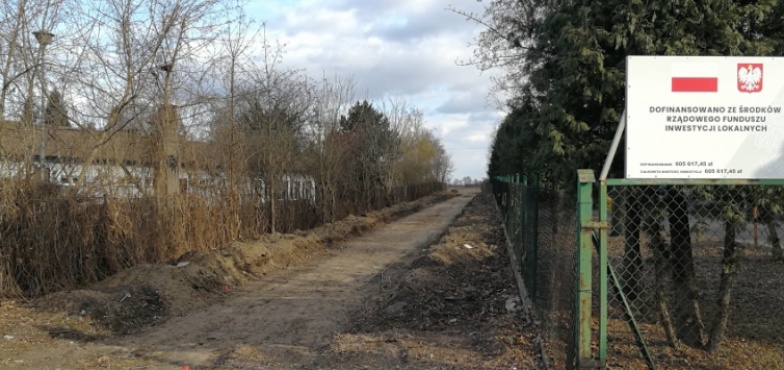 Prace nabierają tempa. Będzie ścieżka od szkoły do ulicy Warszawskiej 