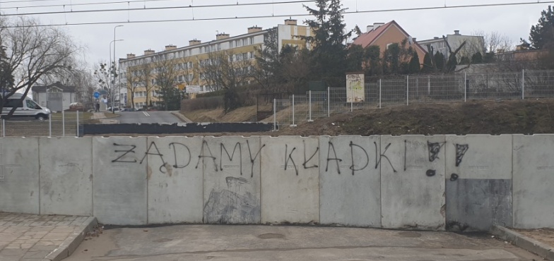 Czy PKP PLK pomogą wybudować kładkę lub tunel na Okólnej? 