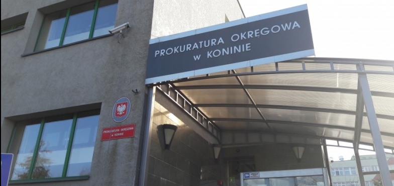 Mężczyzna ugodzony nożem w okolicach ronda w Pątnowie 