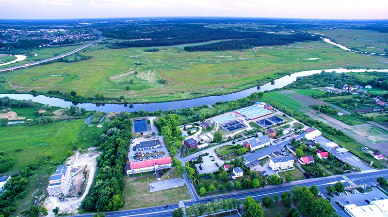 Galopujące koszty przegoniły przychody „Pewiku”