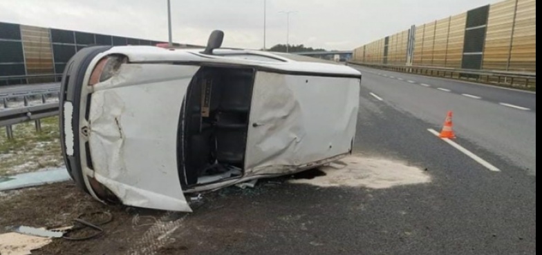 Wypadek na A2. Kierowca – obywatel Niemiec sam opuścił pojazd