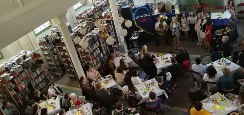 Koncert poświęcony wojnie w Ukrainie. Młodzież zaprosiła mieszkańców i uchodźców
