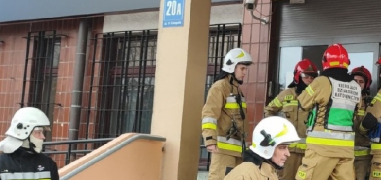 Zapach spalenizny postawił na nogi pracowników banku i strażaków