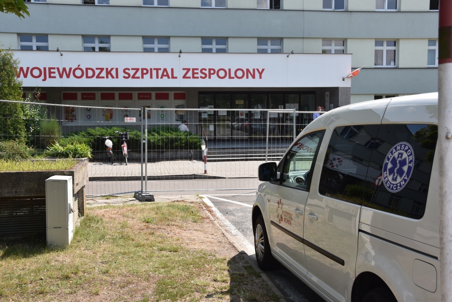 Jedna godzina trzy razy w tygodniu. Odwiedziny w szpitalu już możliwe