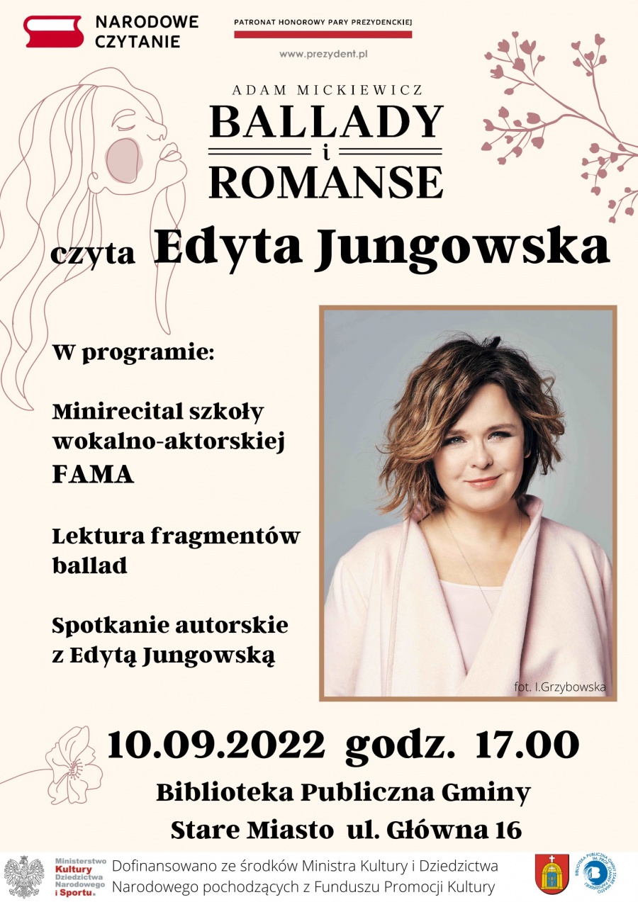 Edyta Jungowska w staromiejskiej bibliotece. Publiczność wysłucha fragmentów ballad i romansów 