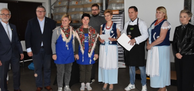 Polsko-ukraiński konkurs kulinarny rozstrzygnięty. Jurorzy głowili się nad ciastem drożdżowym