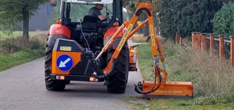 Do czyszczenia rowów i wykaszania traw. Spółka ma nową głowicę