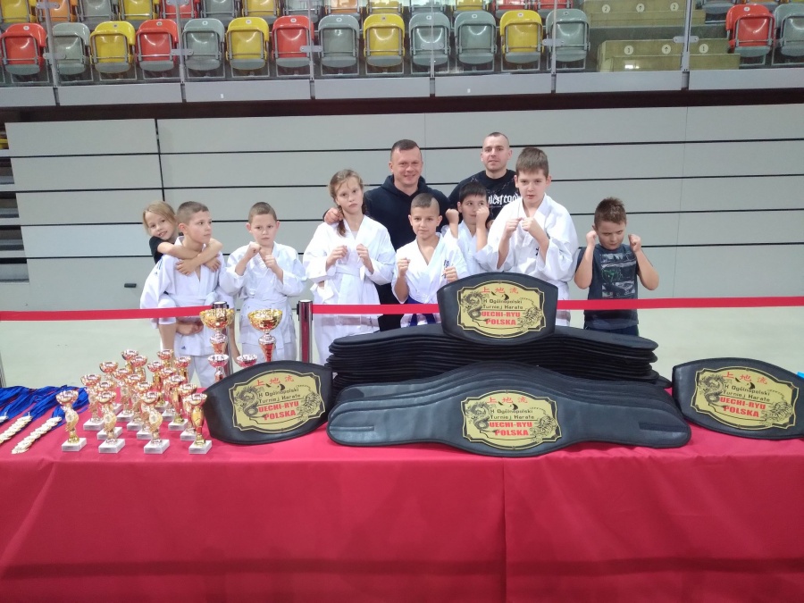 Sukces młodych sportowców. Zdobyli kilkanaście medali