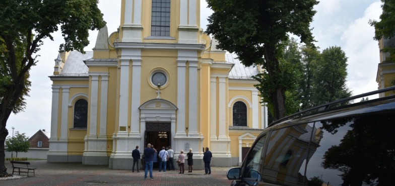 Pożegnanie zmarłych pielgrzymów. Biskup włocławski łączy się w żałobie z rodzinami Barbary i Piotra