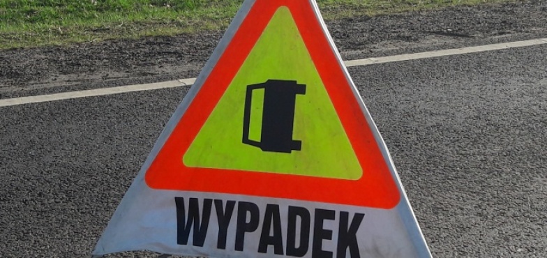53-letni pieszy potrącony przez samochód. Po reanimacji trafił do szpitala