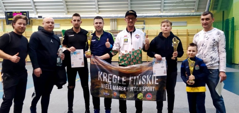 Dziewięciolatek w finale turnieju kręgli fińskich