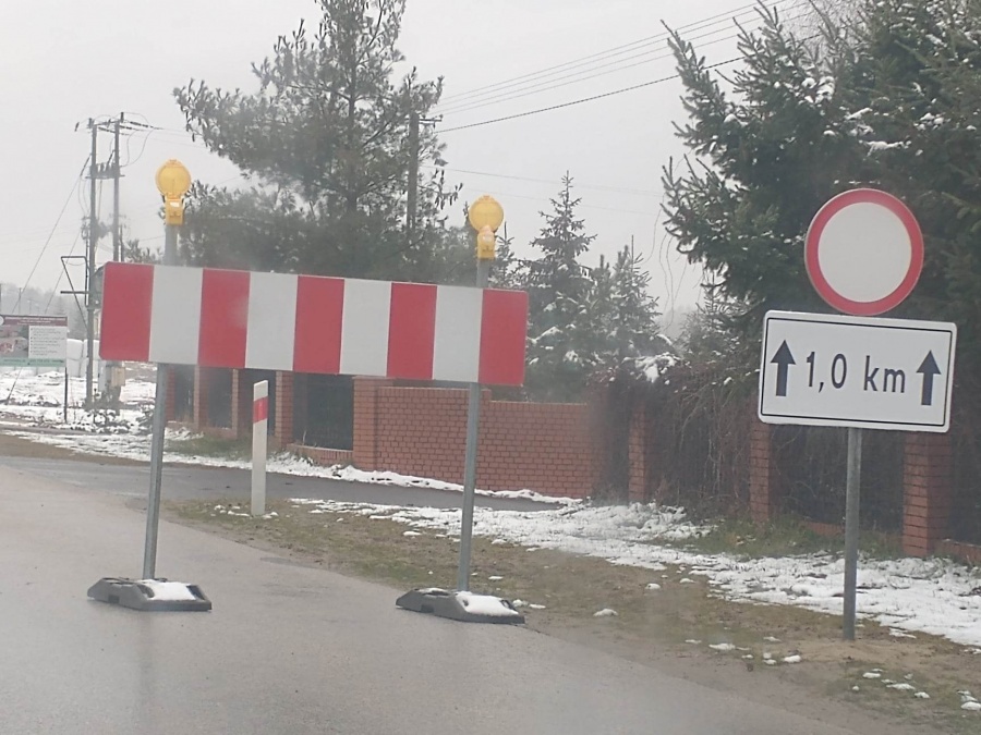 Nie mogą dojechać do swoich posesji. Każą zawracać albo grożą mieszkańcom mandatami?