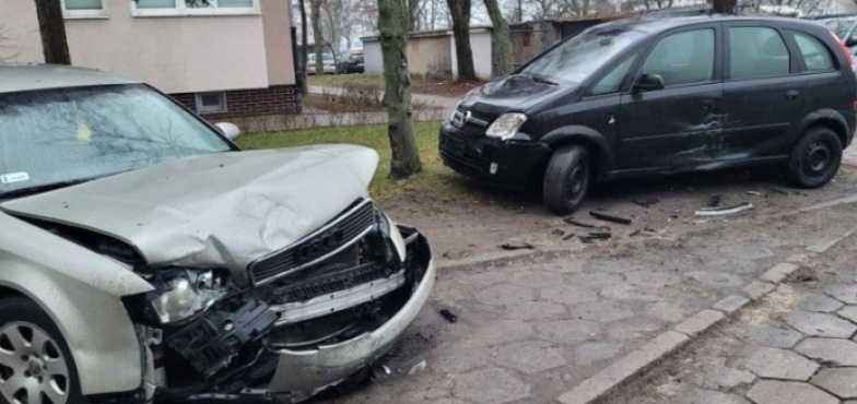 Uszkodził cztery samochody na Legionów
