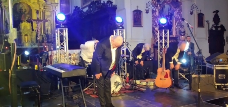 „Nie idźmy za kulisy, zagrajmy bisy”. Stanisław Sojka gwiazdą wieczoru 