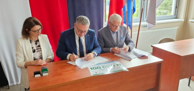 100 tysięcy złotych dofinansowania dla gminy Rychwał. Dziś też w roli gospodarza