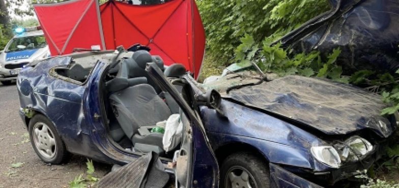 Tragedia na drodze. W wypadku zginęło dwóch mężczyzn