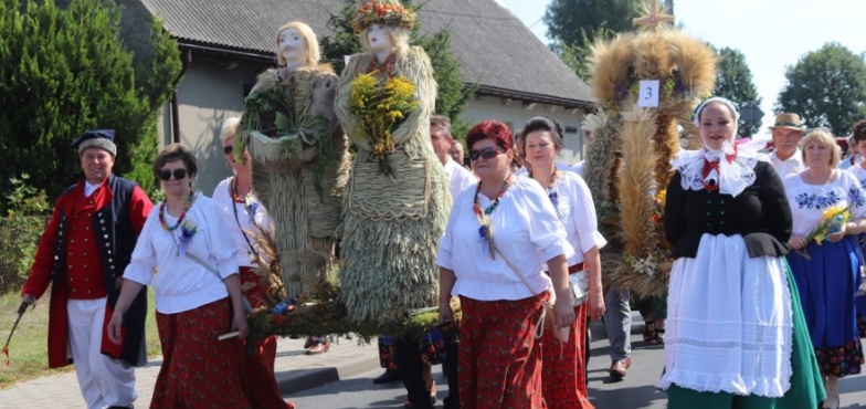 Podziękowali za tegoroczne zbiory. Powiatowe święto plonów w Wilczynie