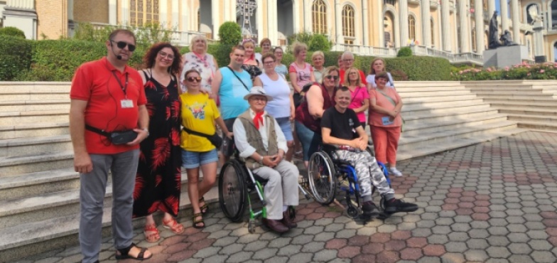 Podopieczni Fundacji „Otwarcie” w licheńskim sanktuarium. Czas wytchnienia i odpoczynku