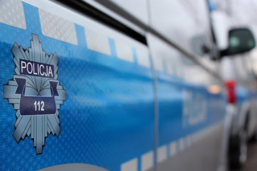 Przyjechał zatankować ledwo trzymając się na nogach. Pracownicy stacji paliw zapobiegli tragedii