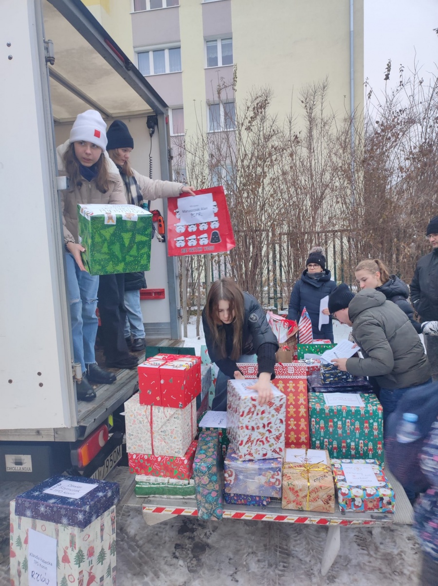 Akcja Gwiazdor 2023 na finiszu. 1000 paczek dla dzieci już czeka