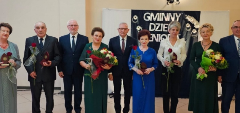 Od seniorów uczą się jak cieszyć się życiem