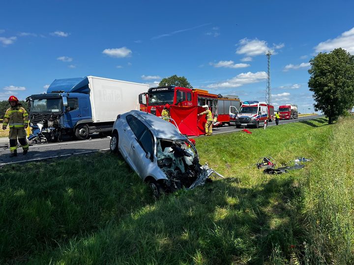 Wypadek śmiertelny! Droga całkowicie zablokowana