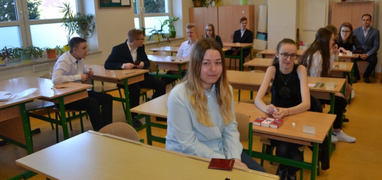 Egzaminacyjny maraton wystartował. Gimnazjaliści piszą humanistyczny test