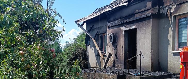 Płonęła altana i dom z fotowoltaiką