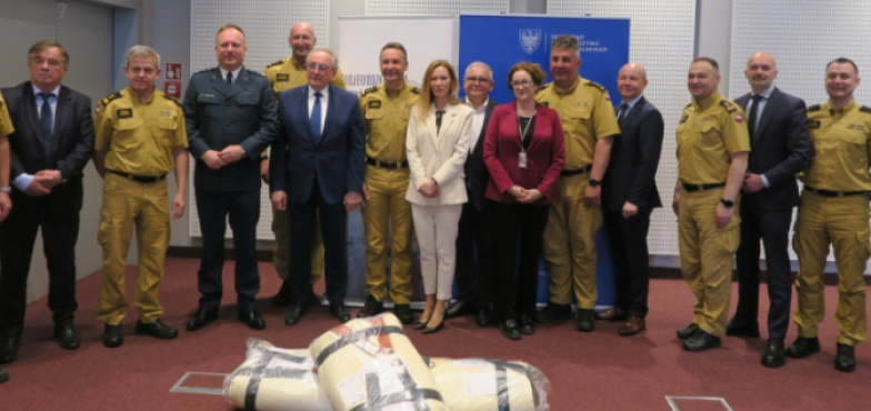 Inspektorzy transportu drogowego dostali sprzęt do wykrywania narkotyków u kierowców
