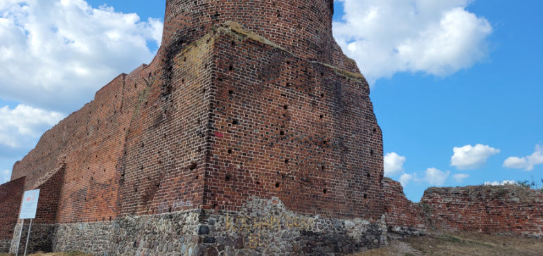 Jakie zmiany szykują się w okolicach ruin zamku? 